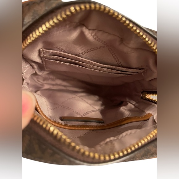 NWOT Michael Kors Jet Set Striped Crossbody - Picture 10 of 14